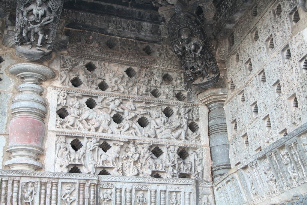 33-Chennakesava Temple.jpg - Chennakesava Temple